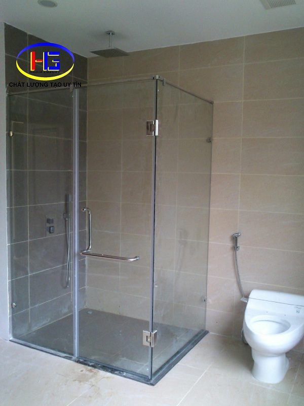 Vách tắm kính vuông góc tại Hà Nội | Các mẫu vách tắm đẹp sang trọng