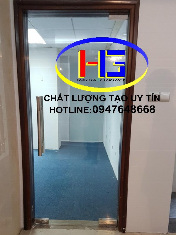 Cửa kính thủy lực 1 tấm