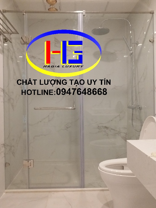 Vách tắm kính đẹp ở Hà Nội